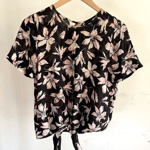 Madewell Floral Button Back Tie Tee Blouse. Size S. Very good condition.